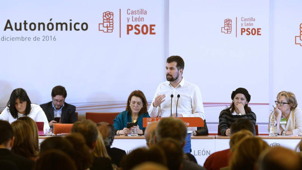 Luis Tudanca, ayer, en el comité autonómico. N. GALLEGO