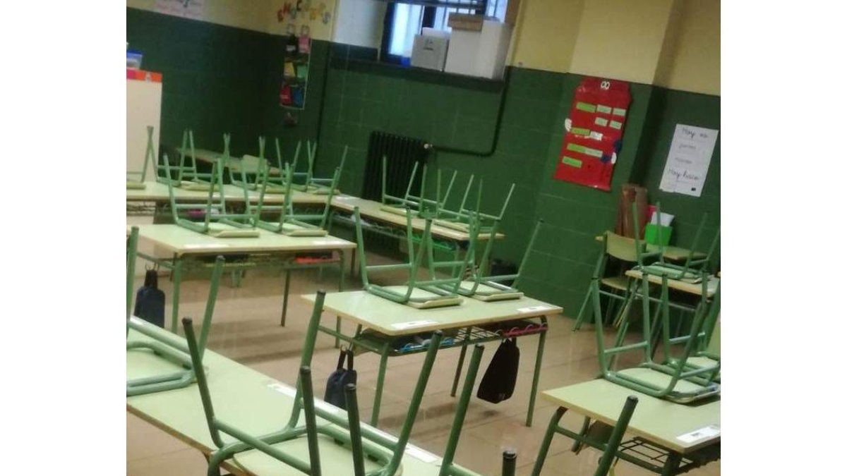 Un aula vacía en un centro educativo. ARCHIVO