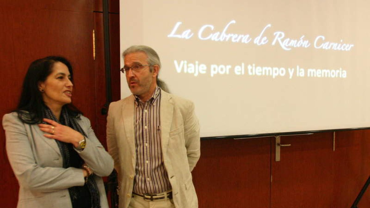 Helena Fidalgo, guionista, y Paco Jiménez, director de ‘La Cabrera de Ramón Carnicer’.