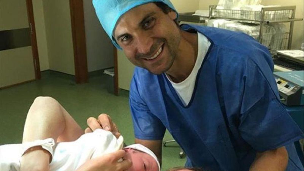 David Ferrer y su mujer, Marta Tornel, presentan a su primer hijo en Instagram.