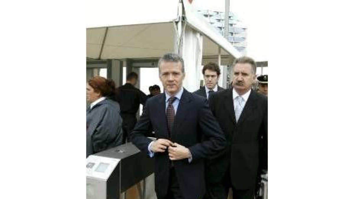 JAVIER CEBOLLEDA