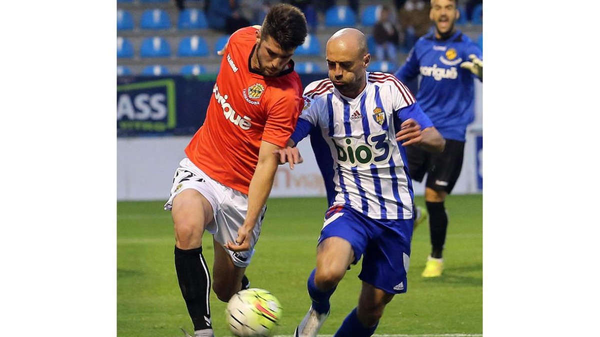 Pablo Infante, suplente ante el Nàstic, podría volver al equipo en el partido de Copa.