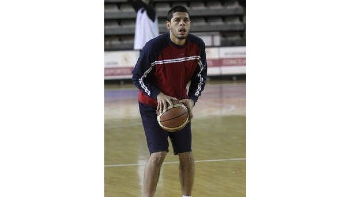 Quezada será mañana vital para que León siga sumando.