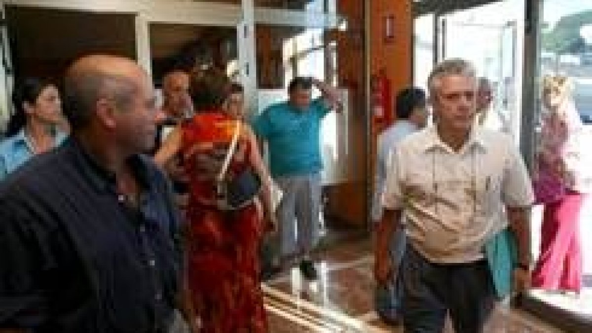 Conrado Alonso Buitrón, en una imagen de archivo, llega a un acto del PSOE en Ponferrada