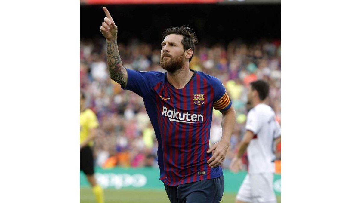 Messi celebra su primer gol ante el Huesca, equipo recién ascendido. TONI ALBIR