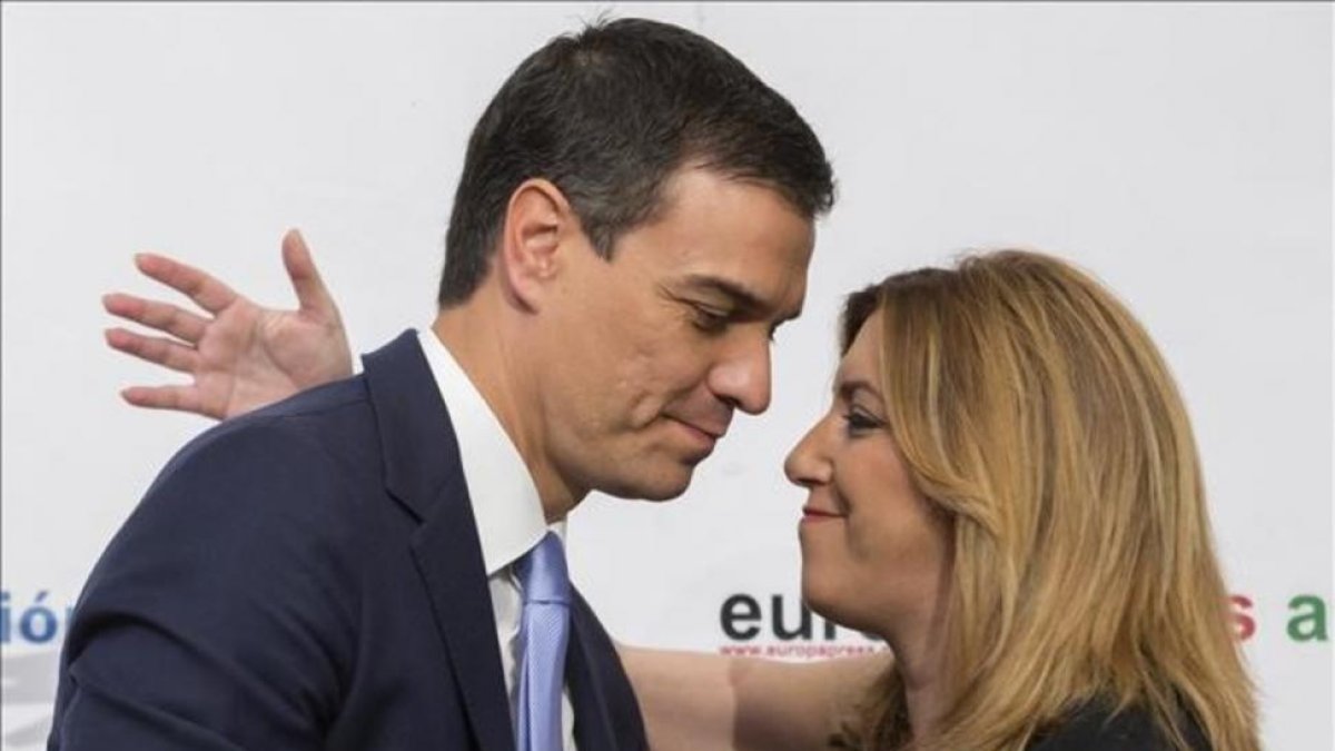 El secretario general del PSOE, Pedro Sánchez, y la presidenta de la Junta de Andalucía, Susana Díaz.