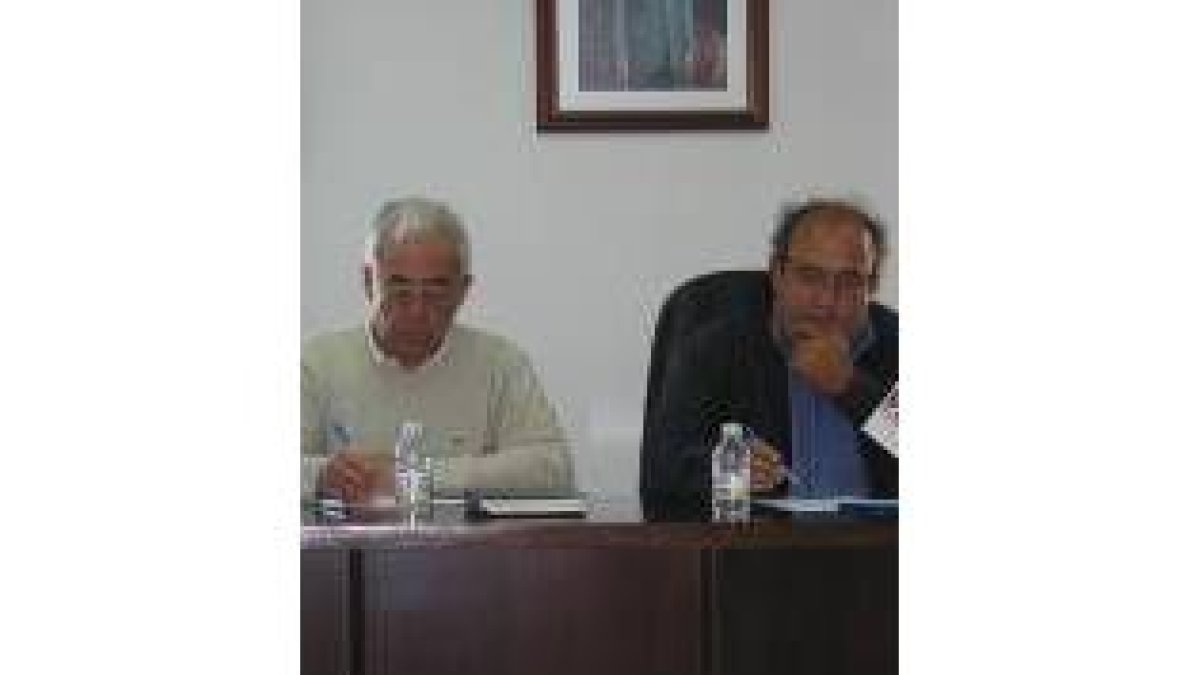 Tomás de la Sierra y Porfirio Díez piden conocer los plazos de San Glorio