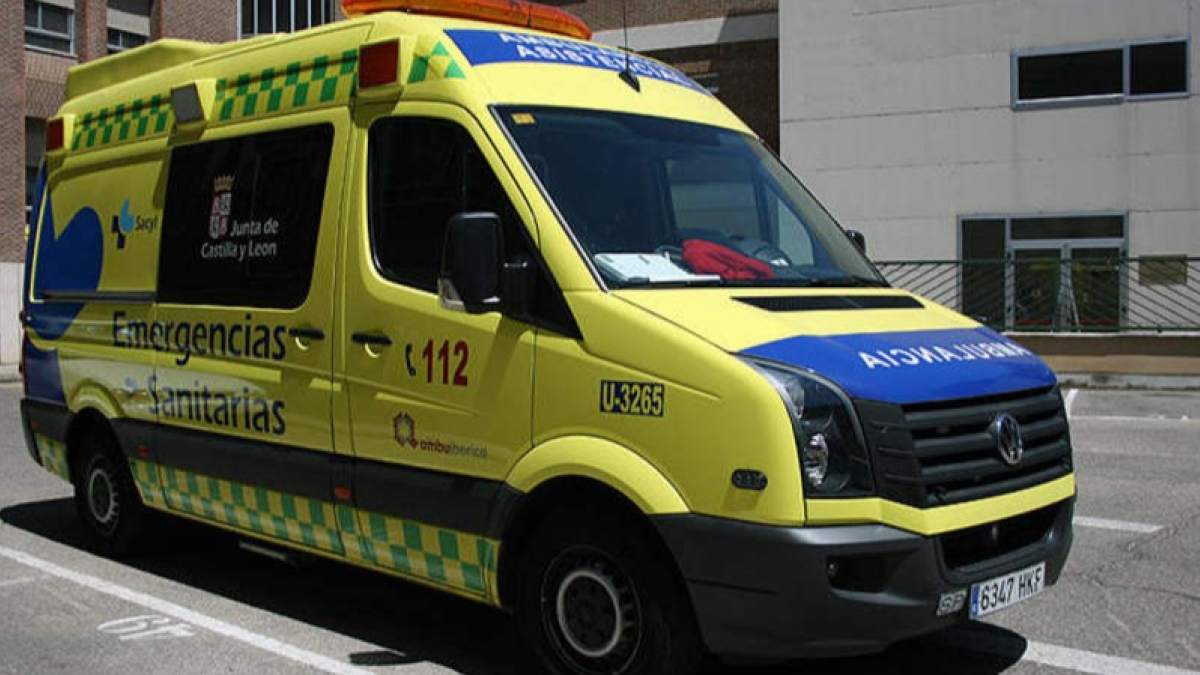 Fotografía de archivo de una ambulancia. DL
