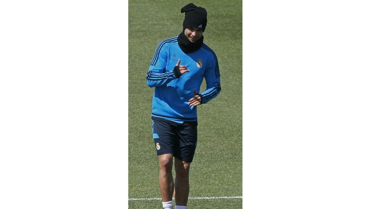 Cristiano Ronaldo, durante el entrenamiento del Madrid.
