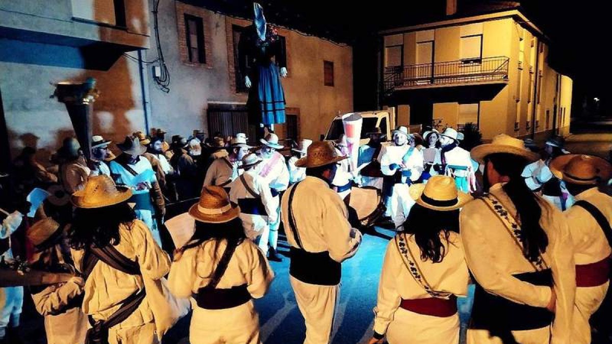 Tetumbo en Carrizo de la Ribera. 2019. DAVID CAMPOS Y ALBERTO FLECHA