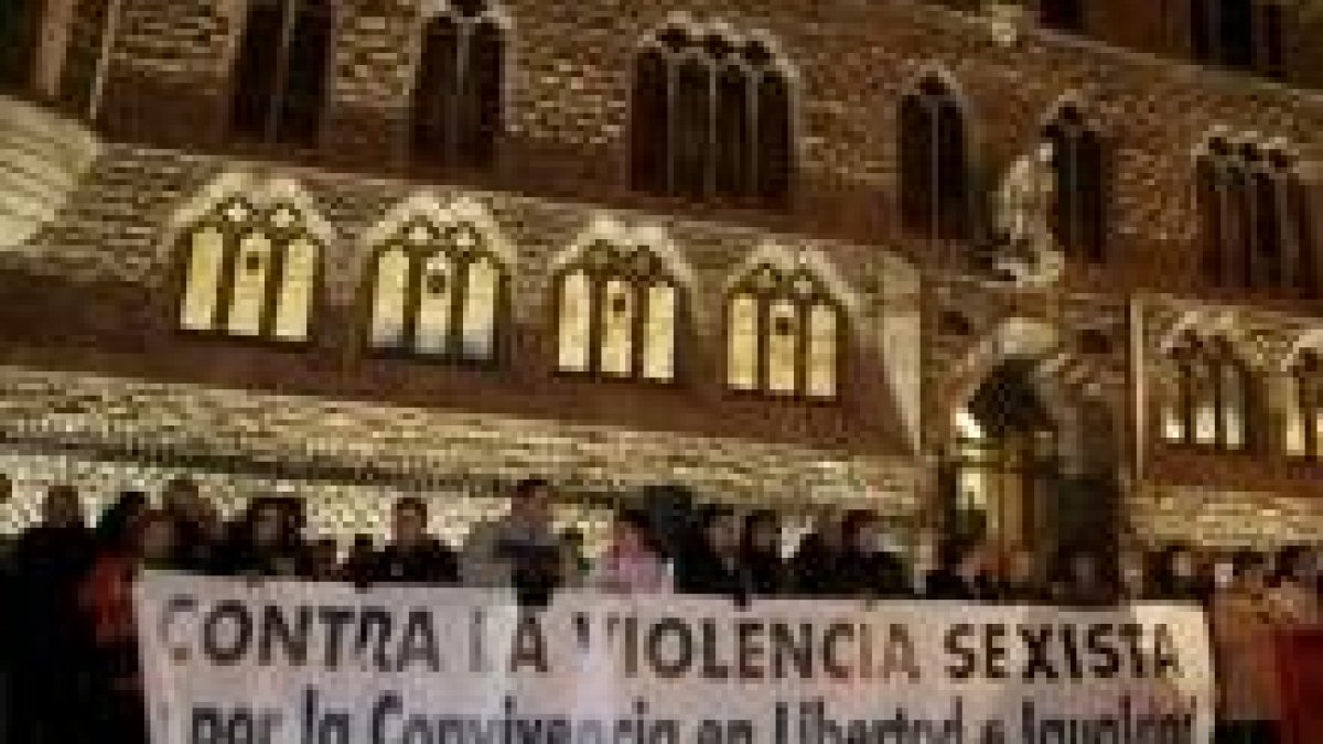 Imagen de la concentración de la asociación «Los lunes sin sol» contra la violencia machista