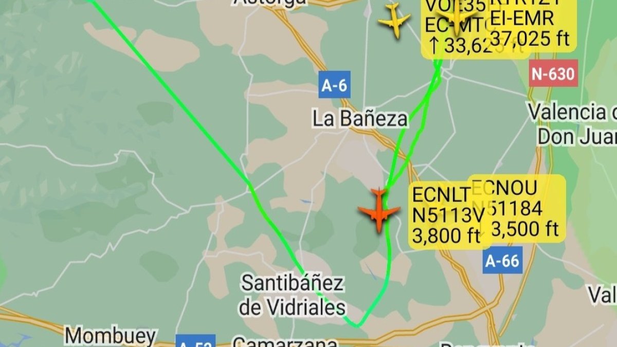 Zona por la que han pasado las avionetas que buscan al piloto desaparecido. DL