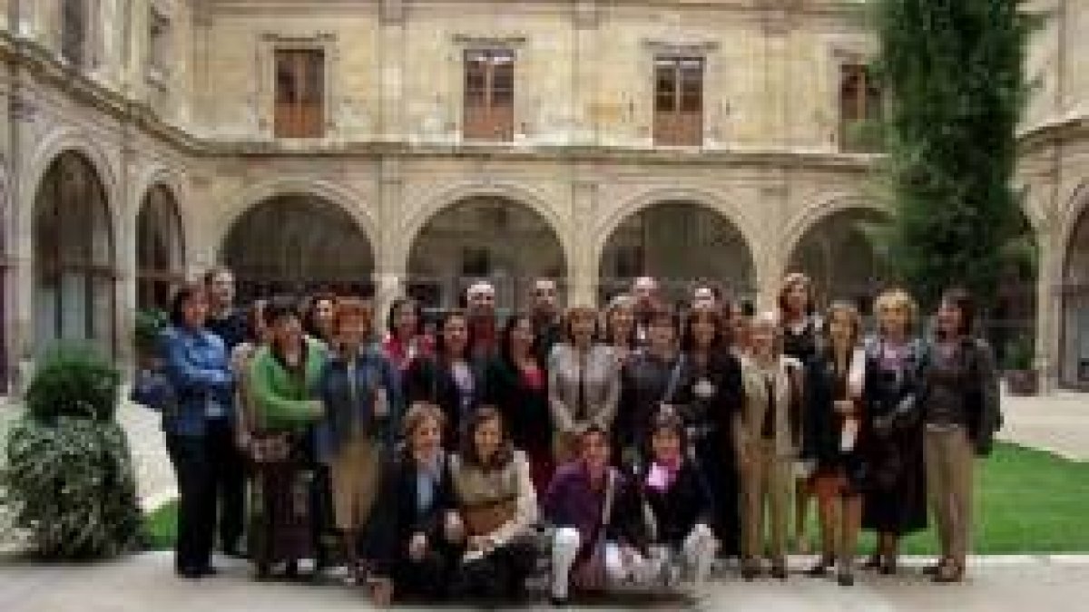 Antiguos compañeros de Magisterio se reencontraron el pasado sábado