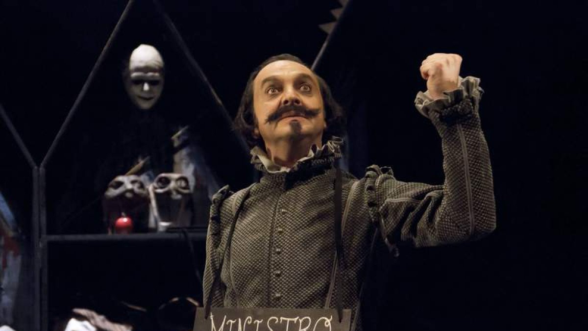 Escena de ‘La escuela de los vicios’, que hoy desembarca en el Auditorio de la mano de Morfeo Teatro.
