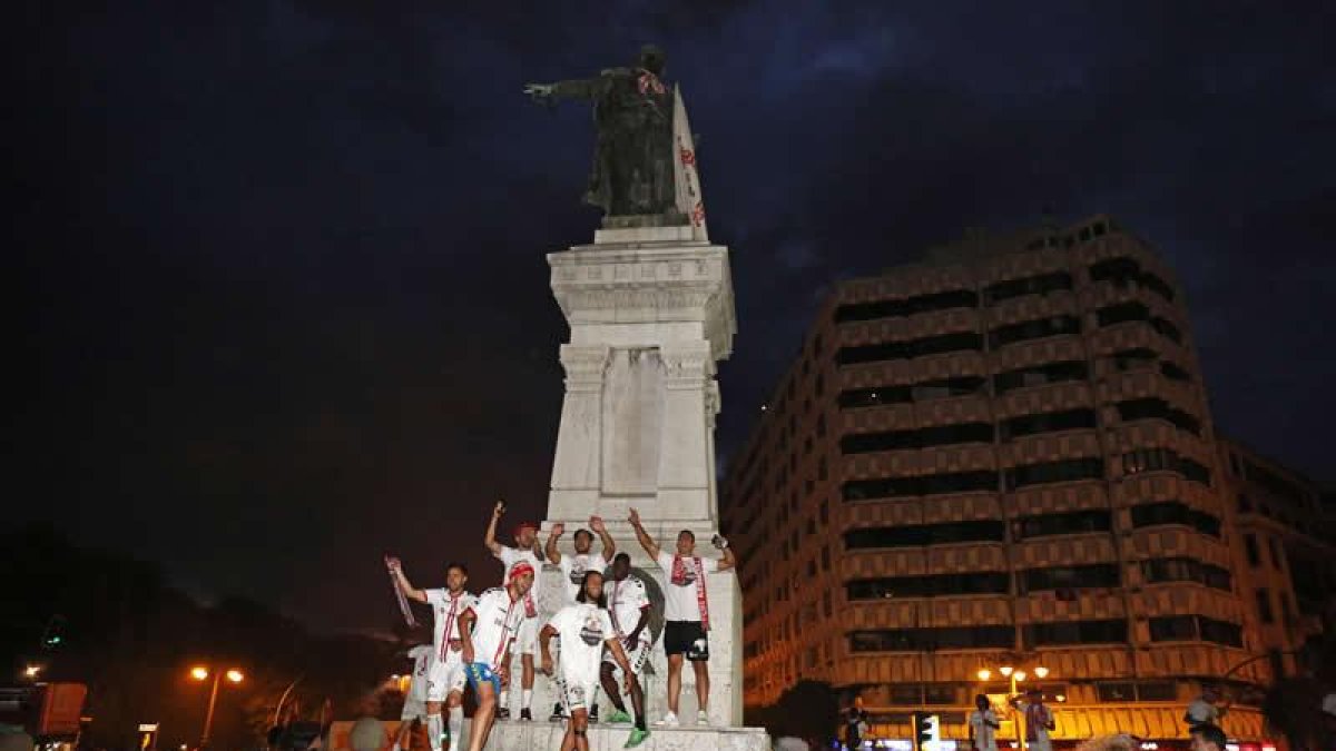 MARCIANO PÉREZ/JESÚS F. SALVADORES/F. OTERO PERANDONES
