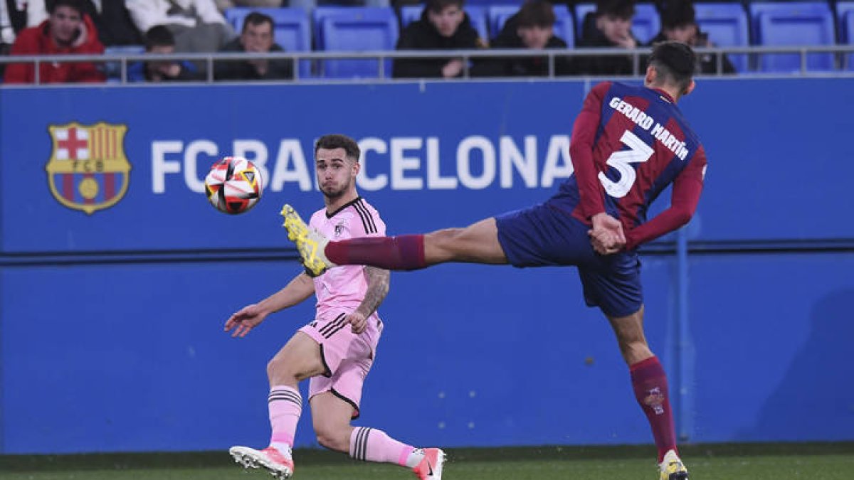 La Ponferradina empató en Barcelona y sigue invicto como visitante. PACO LARGO