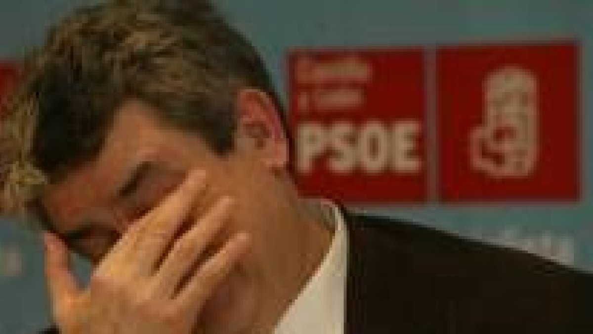 Miguel Martínez dio ayer por zanjada la crisis que ha mantenido con el PSOE de Villaquilambre