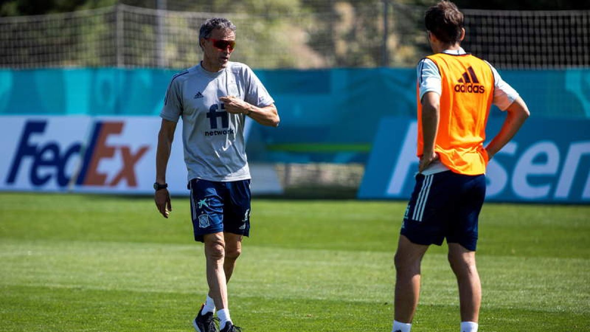 Luis Enrique en un entrenamiento de la selección en la concentración de Las Rozas. PABLO GARCÍA/RFEF
