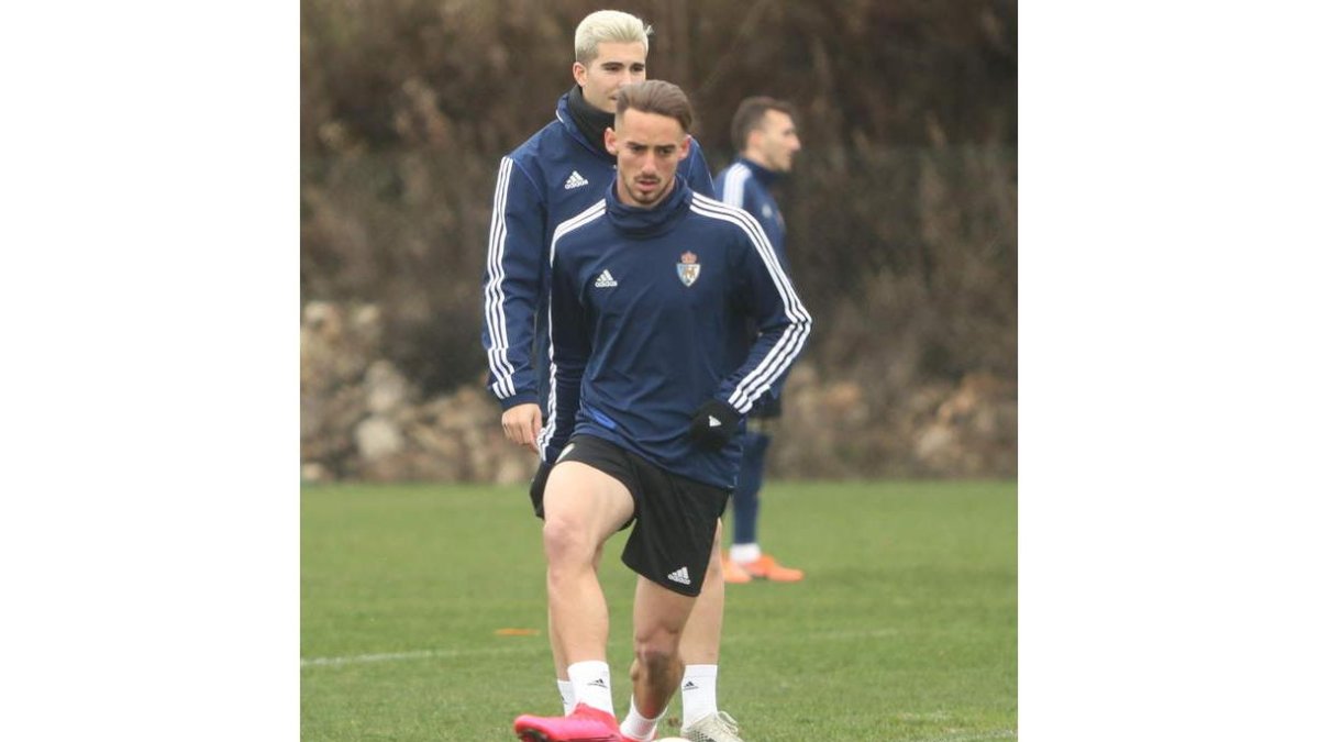 Javi Navarro, durante un entrenamiento de esta temporada. LDLM