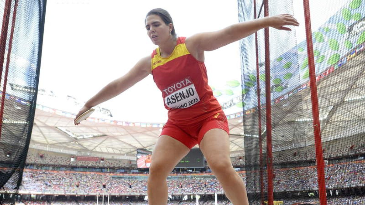 Sabina Asenjo, con una marca de 61,36 metros en disco, cuenta con la mínima para el Europeo. ROBICHON