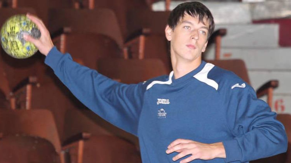 Tatarintsev en su primer entrenamiento con el equipo leonés a comienzos de este mes.