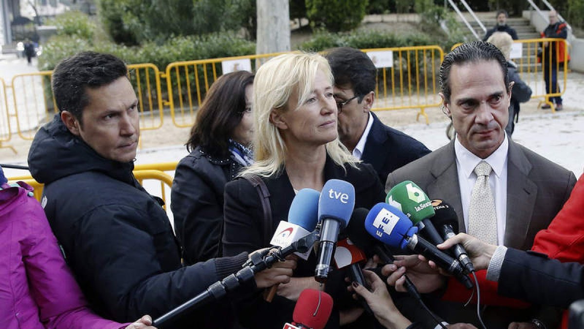 La actriz atiende a los medios en la Audiencia Nacional. J. J. GUILLÉN