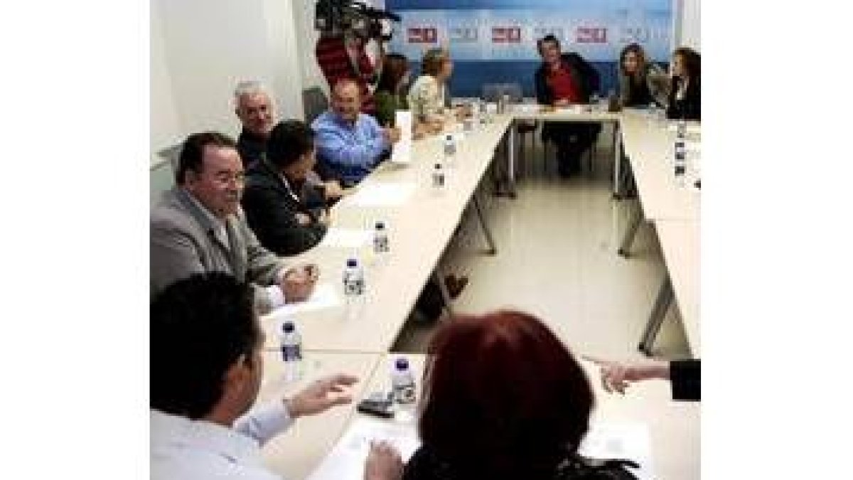 Un momento de la reunión de la ejecutiva del PSOE leonés