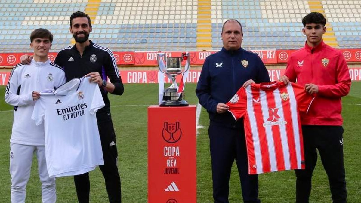 Real Madrid y Almería se miden hoy en el Reino de León en la final de Copa. CYDL