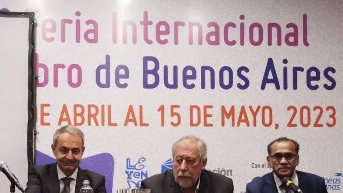 Zapatero en la Feria de Buenos Aires. FERIA DEL LIBRO DE BUENOS AIRES