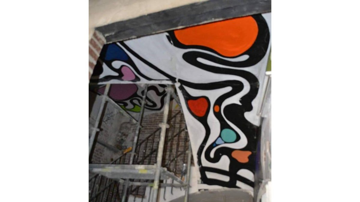 Pinturas que llevan la impronta del brasileño Caetano