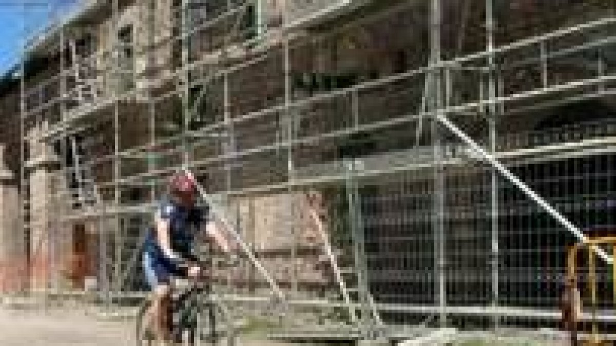 Participante en uno de los circuitos de la marcha cicloturista de Sabero