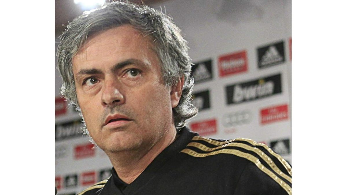 El entrenador del Real Madrid, José Mourinho, no se fía de la Ponferradina.