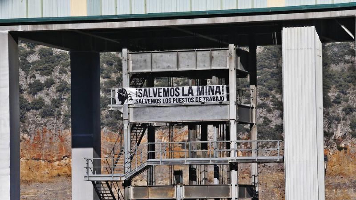 Una bocamina de una explotación cerrada en la provincia.