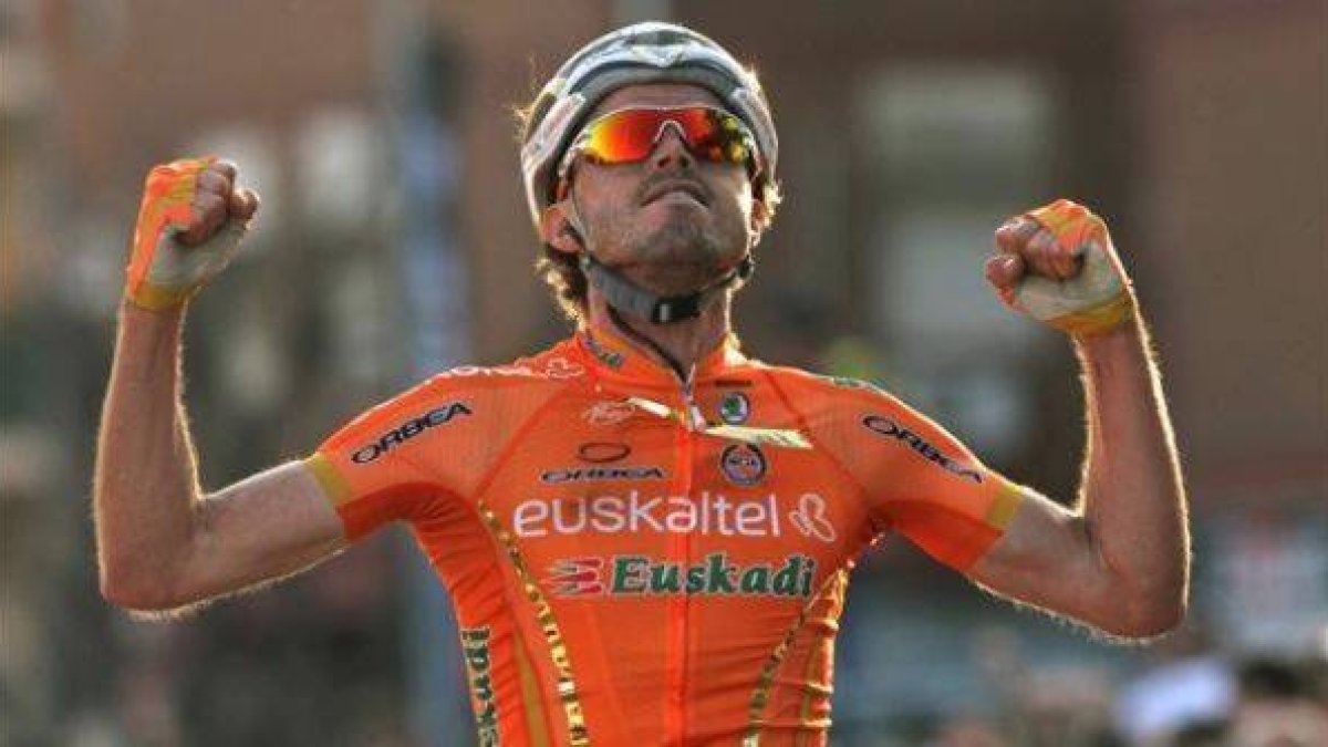 Samuel Sánchez celebra una victoria de etapa en la Volta del 2012.