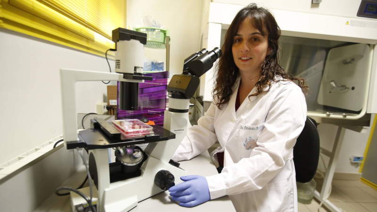 Paula Fernández Palanca, biotecnóloga, investigadora y doctora leonesa. ramiro