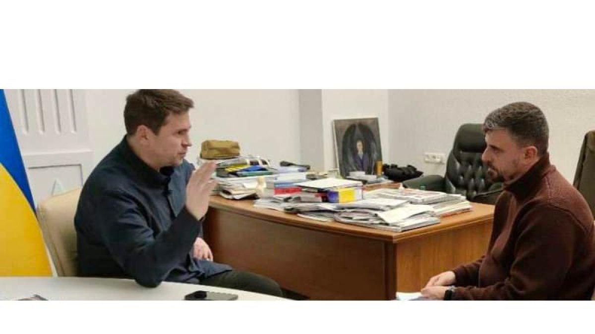 Mijailo Podoliak en la entrevista realizada en su despacho en Kiev. DL