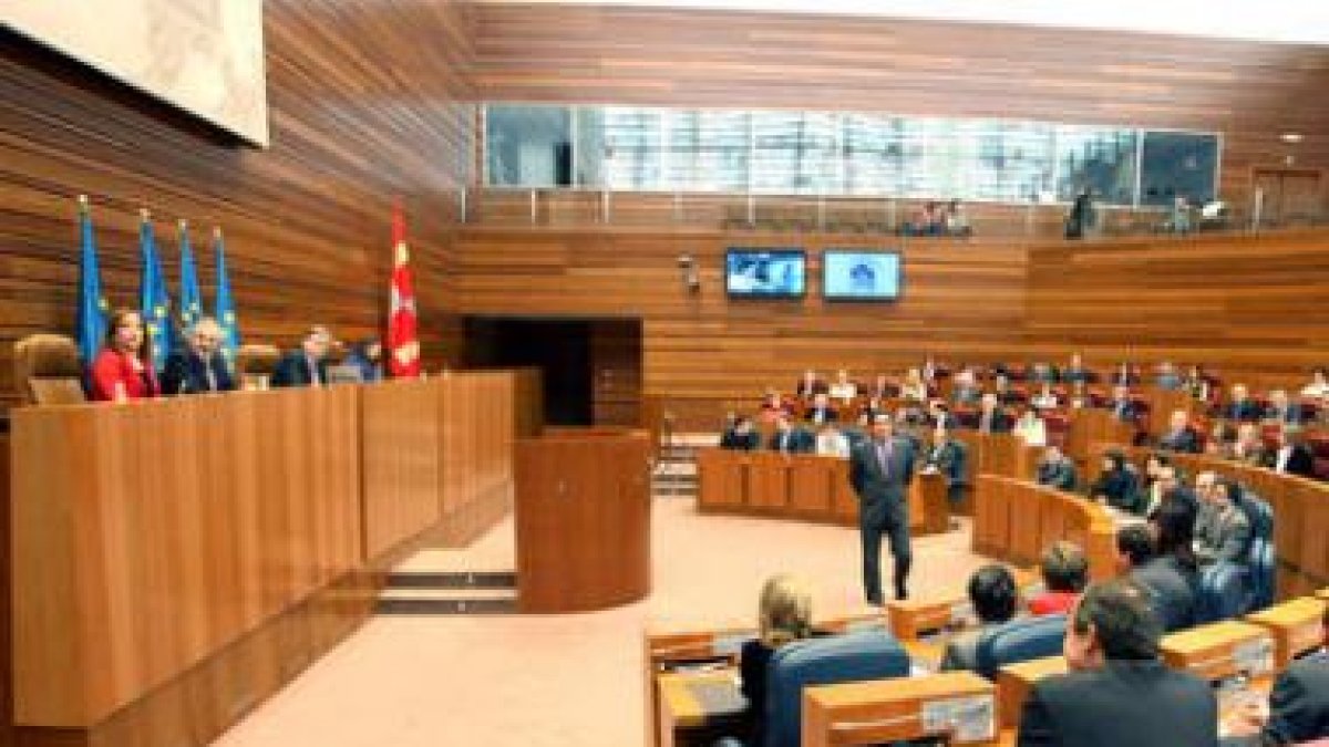 En el Foro Ciudadano Una pregunta para Europa participaron representantes de treinta asociaciones