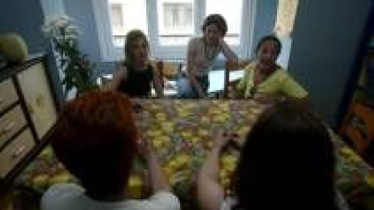 Trabajadoras del piso tutelado de Simone de Beauvoir en León, uno de los beneficiados por las ayudas