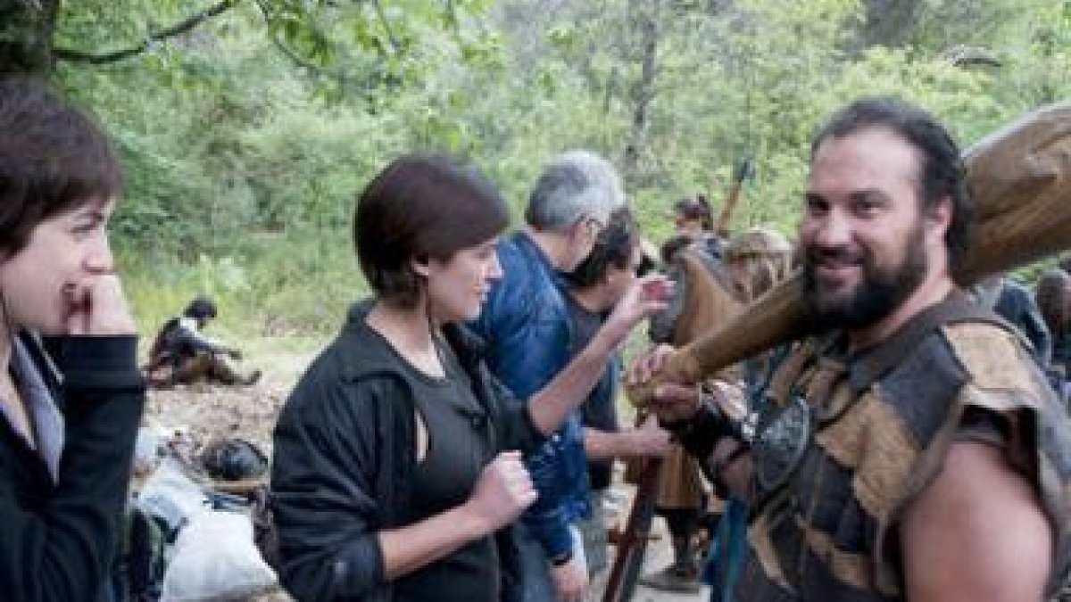 Martínez, con la famosa cachiporra «toma-toma», durante el rodaje de «El Capitán Trueno»