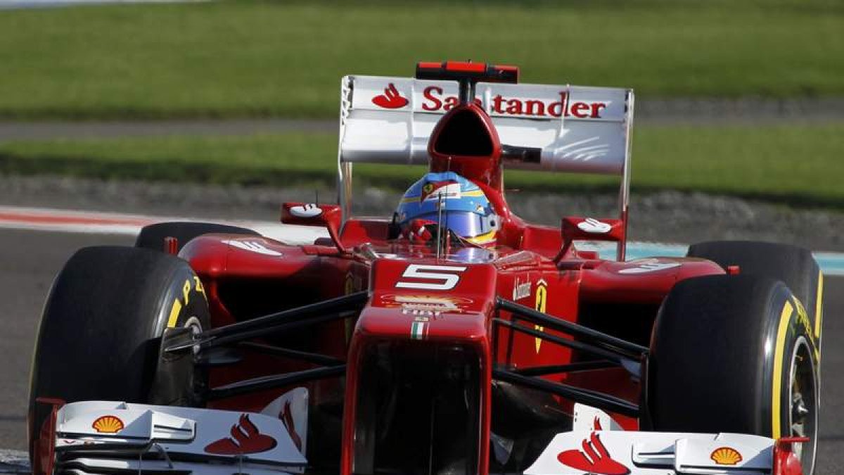 El piloto español durante la sesión de clasificación en el Gran Premio de Abu Dabi.