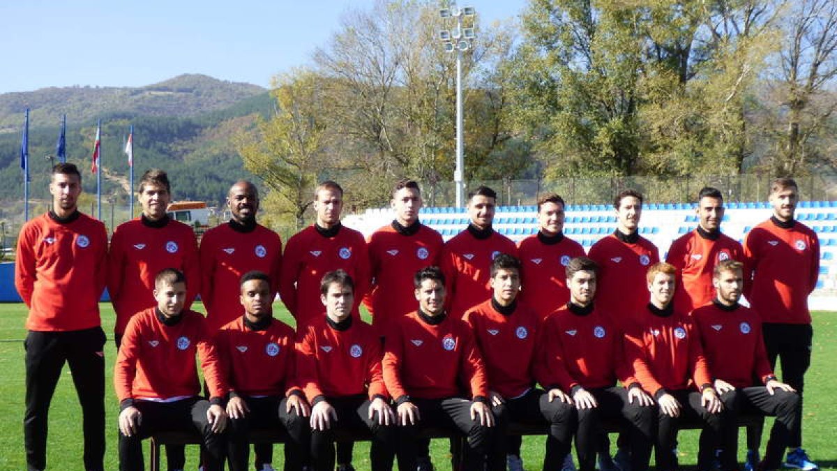 Selección de Castilla y León que se clasificó para la fase final de la Copa de las Regiones de Uefa. DL