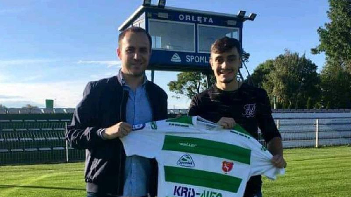 Alberto Pérez ‘Albertín’ junto a Luis Rodríguez del Teso en la presentación en el Orteta Racing Podlky. DL