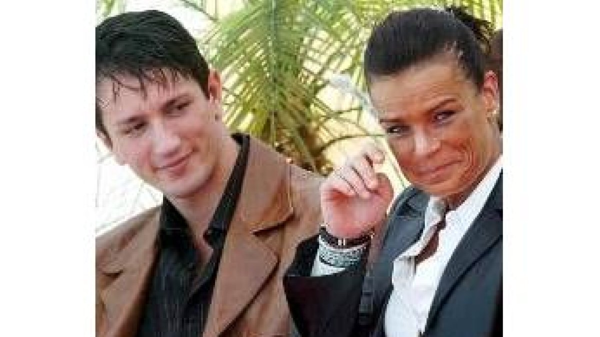 El último marido de Estefanía fue Adam López, trapecista