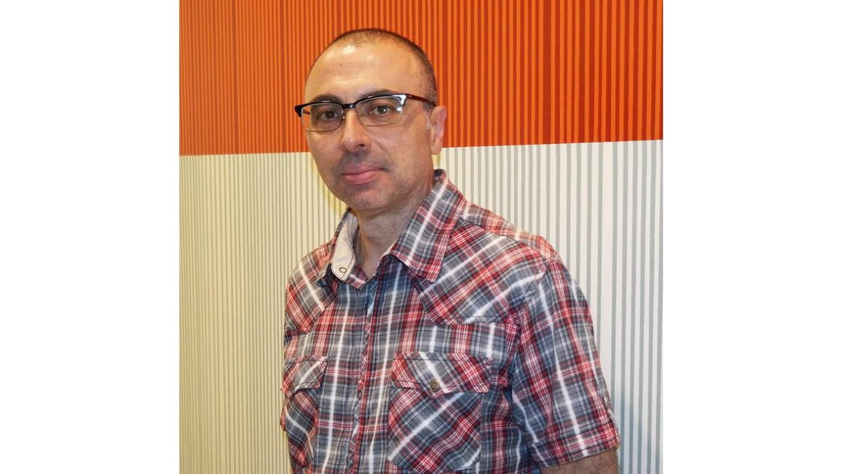 El artista leonés Francisco Suárez.