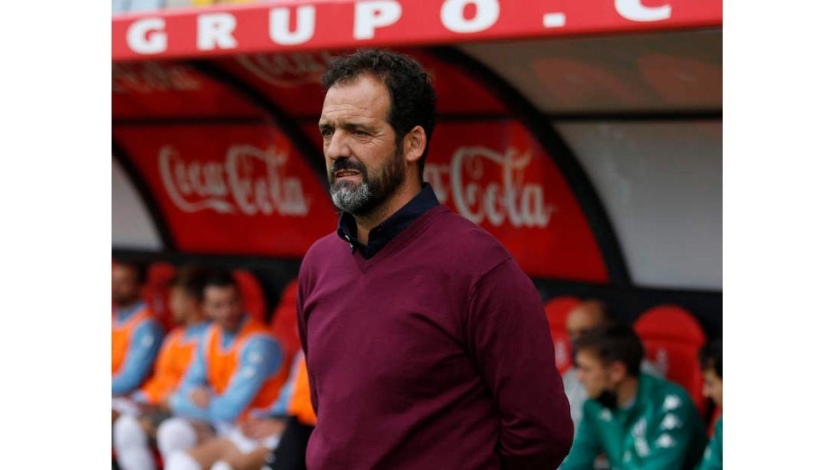 Ramón González confía en su equipo en el partidazo que se juega hoy en el Reino. FERNANDO OTERO