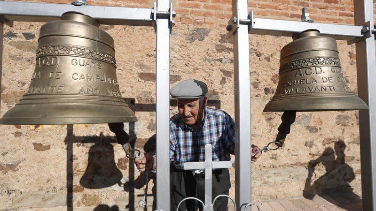 La localidad celebra un concurso de campaneros cada primer domingo de agosto. JESÚS F. SALVADORES