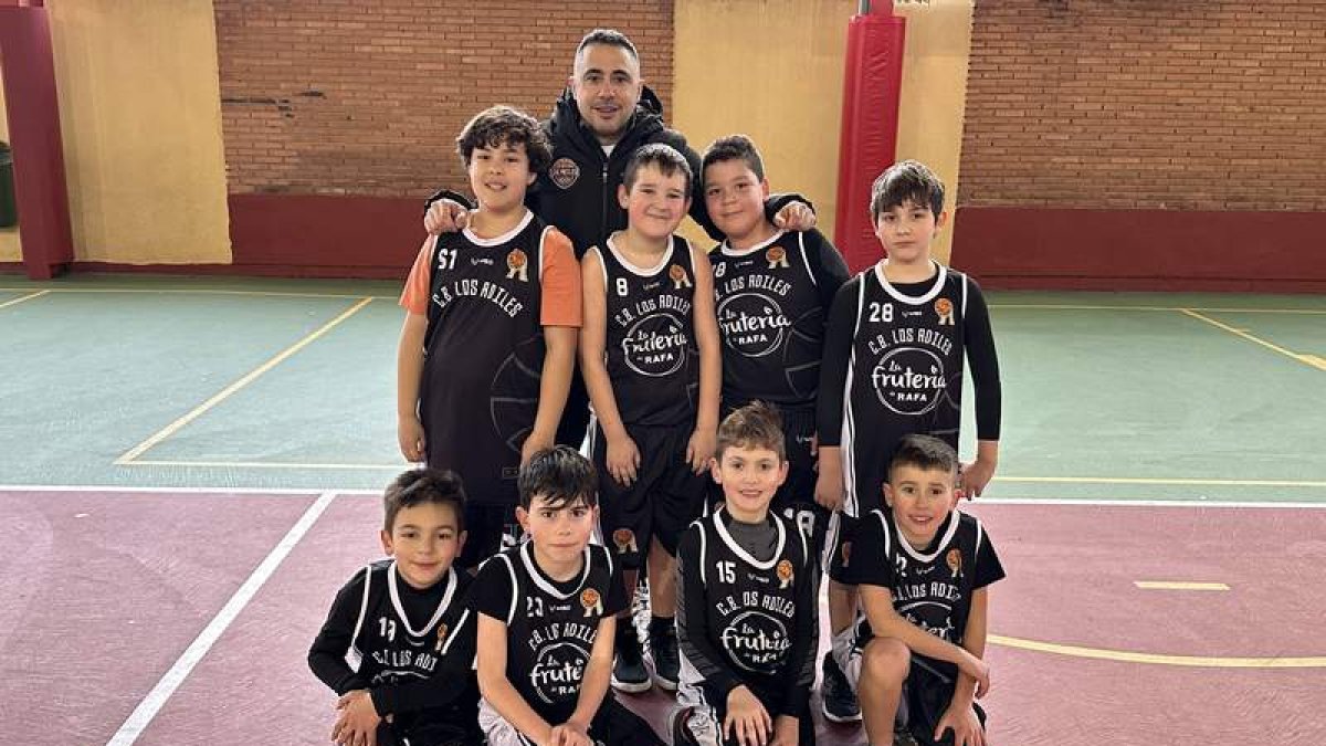 Formación del equipo de Los Adiles B. DL