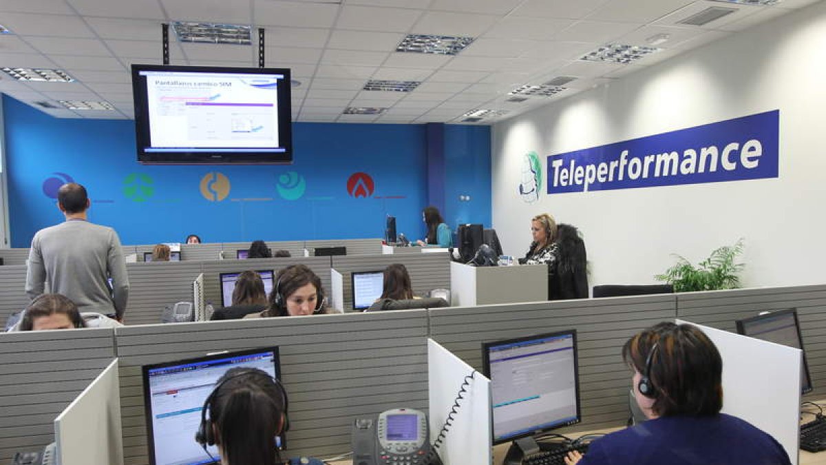 Trabajadores de Teleperformance en Ponferrada.