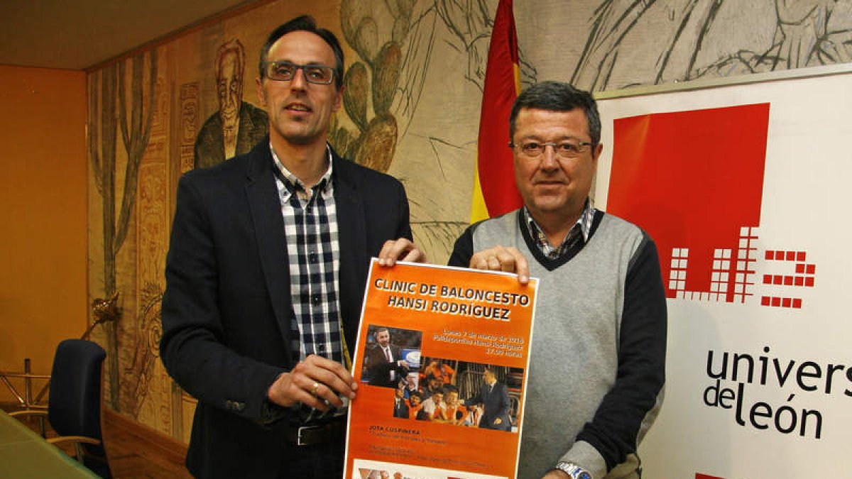 Vaquera y Vázquez en la presentación del clinic de la ULE. F. OTERO