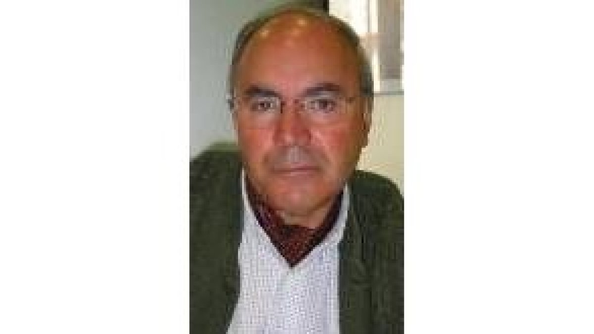 Ildefonso Nistal ha dedicado su vida a formar estudiantes